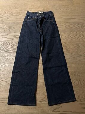 Levi’s Wide Leg Jeans